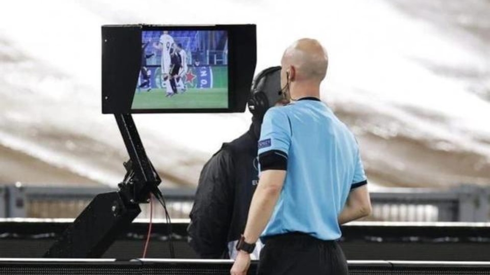 Var xuất hiện từ khi nào?